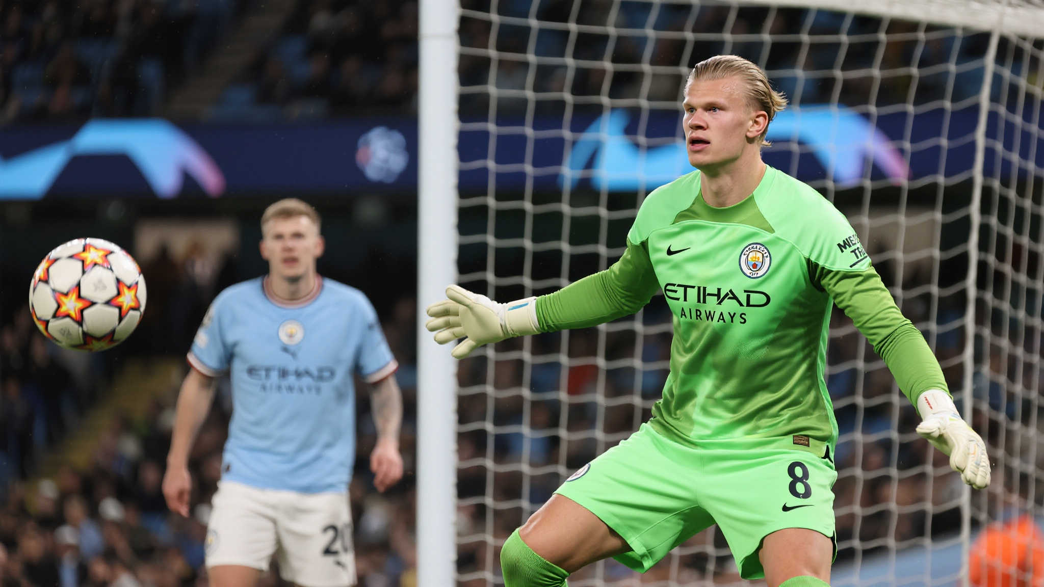 2024-25赛季欧冠零封数据：索默独占鳌头，拉亚紧随其后